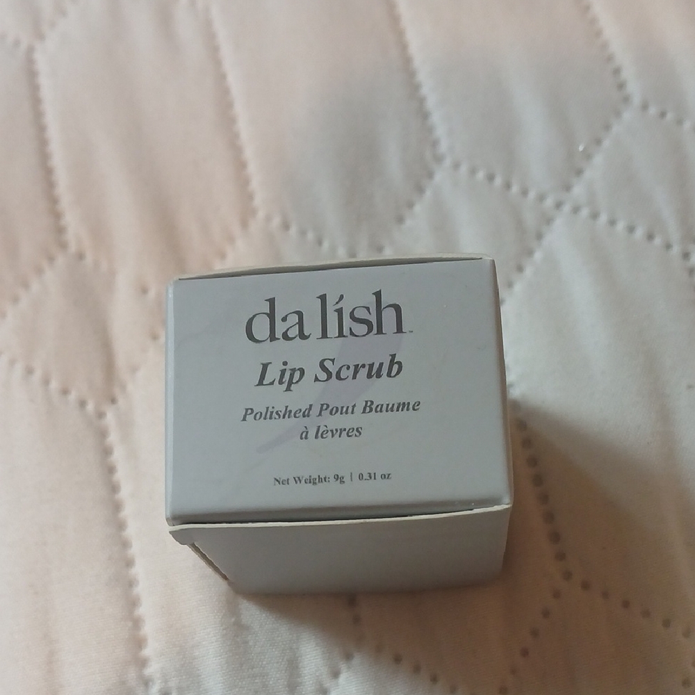 White Lip Balm Gloss for Hydrated Lips